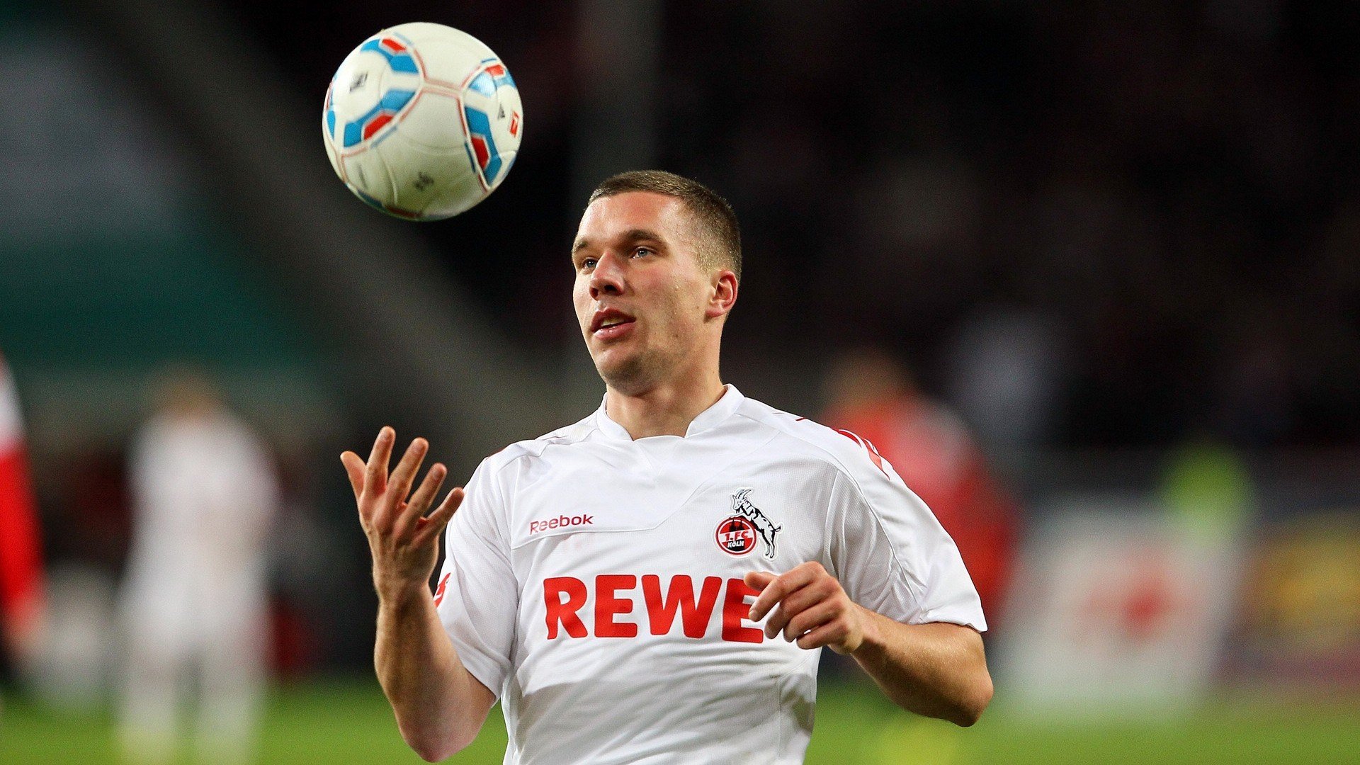 专业设备让乒乓球选手突破技术瓶颈，乒乓球高端操作