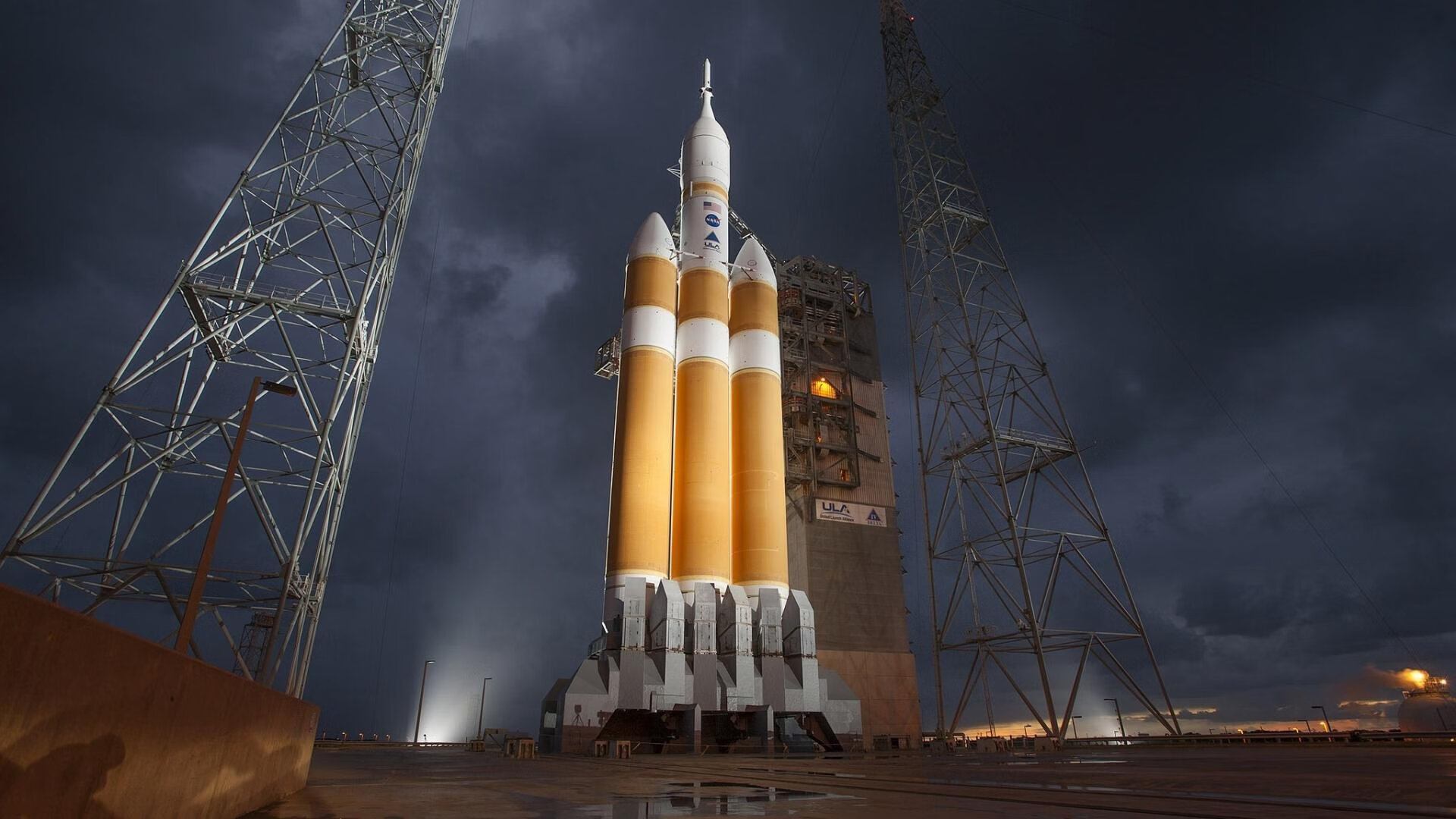 英超阵地防守与高位抢断结合形成新赛季压迫风格,英超十佳防守